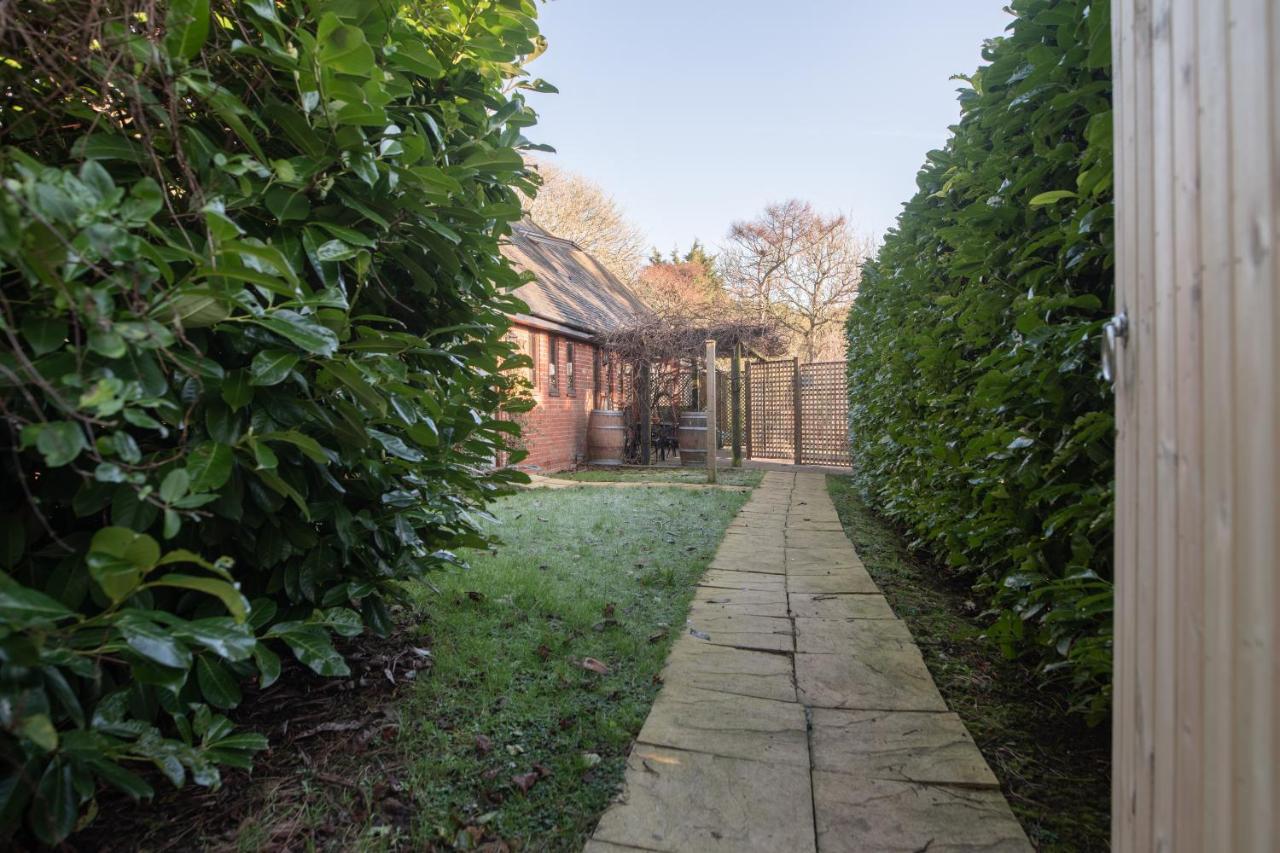 Terlingham Lane Cottage Hawkinge Exterior foto